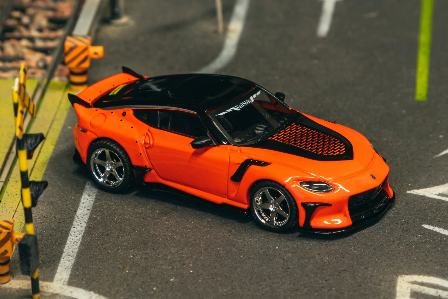 Nissan VeilSide FFZ400 Fairlady Z Orange - Tarmac Works GLOBAL64