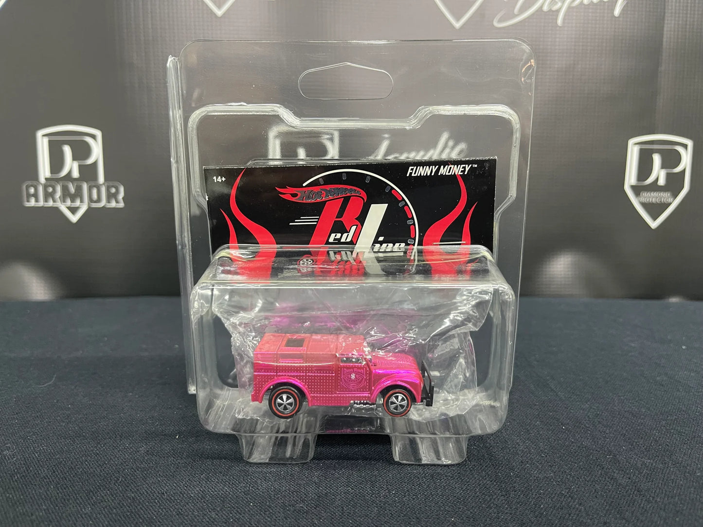 Hot Wheels Short Card Protector - Diamond Protector